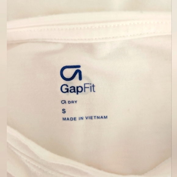 Gap Factory Dry Fit Girls T Shirt White Star Graphic Size S - Picture 5 of 5